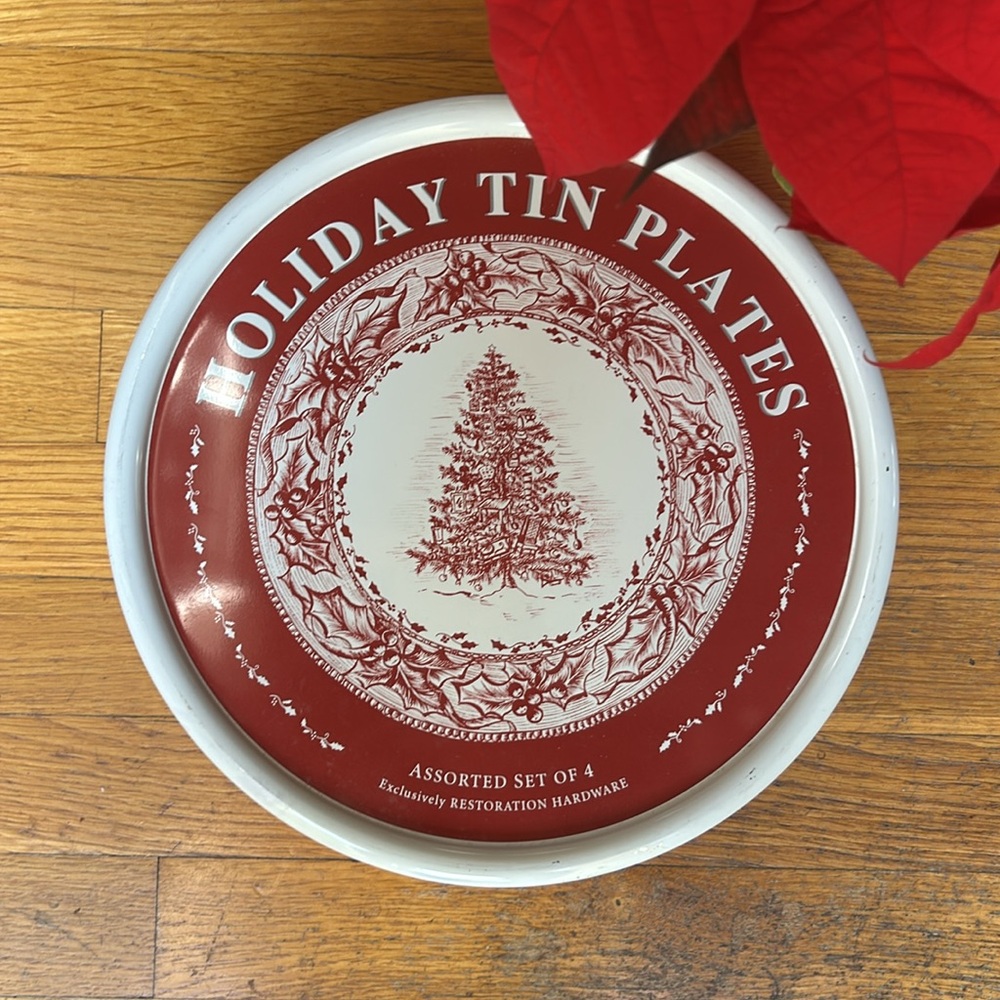 Restoration Hardware Holiday Tin Plates. Set of 4 🎄❄️